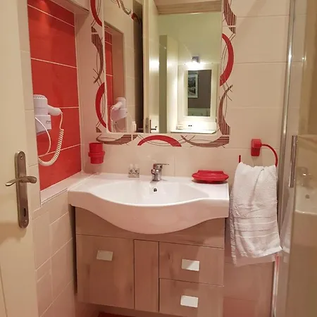 Мини-отель Angels Pool And 2*