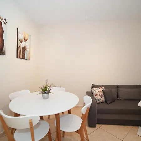 여관 Angels Pool And 2*