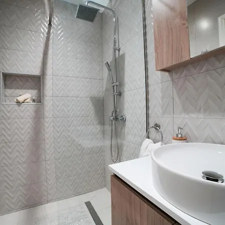 Angels Pool And 여관 팔레오카스트리차