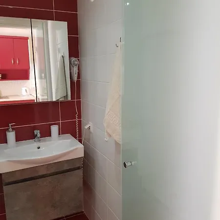 Angels Pool And 여관