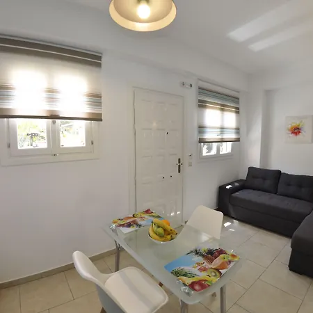 여관 Angels Pool And 팔레오카스트리차