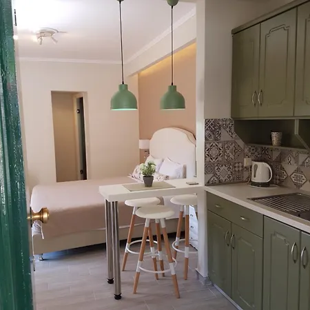 여관 Angels Pool And