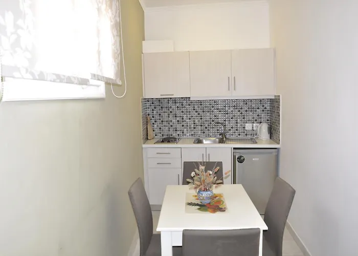 Angels Pool And 2* Палеокастрица