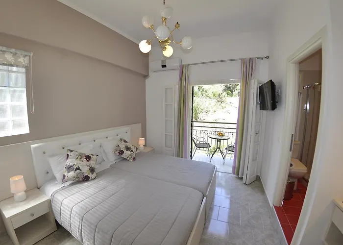 Мини-отель Angels Pool And 2*