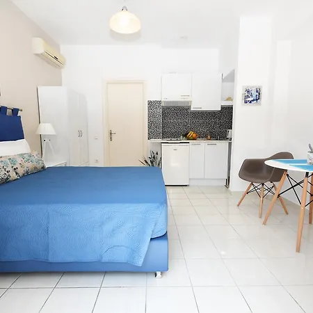 Angels Pool And Penzion 2*